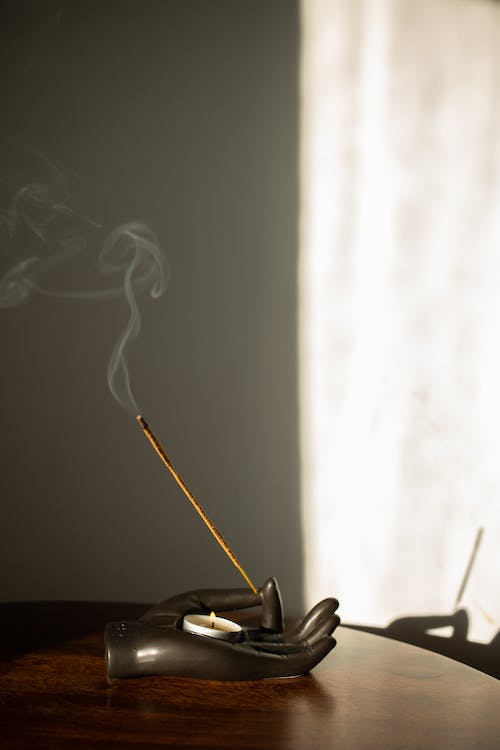 The Mystical Aromas of India: Exploring the World of Incense